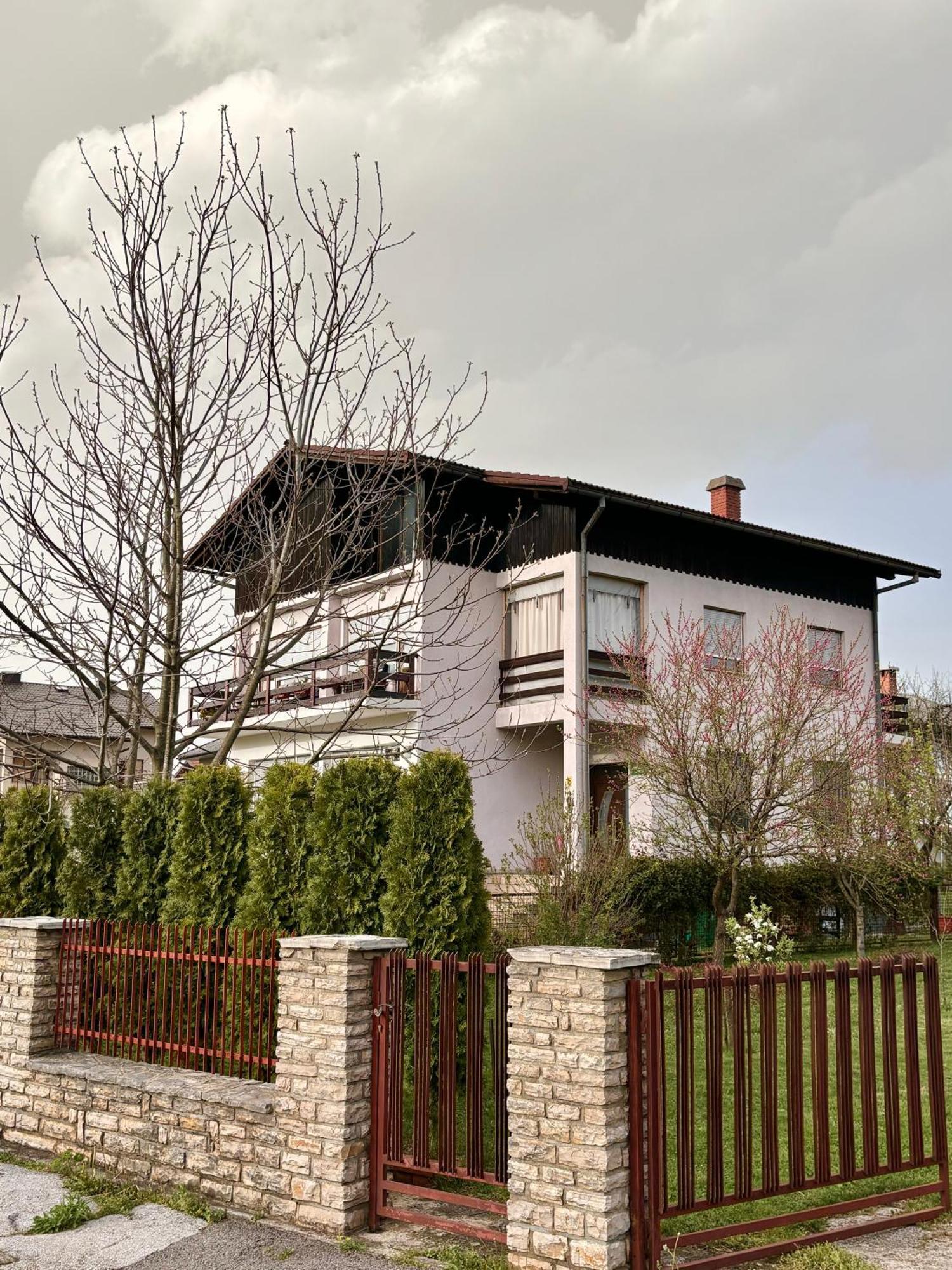 Apartment Una Laguna Bihac Exterior photo