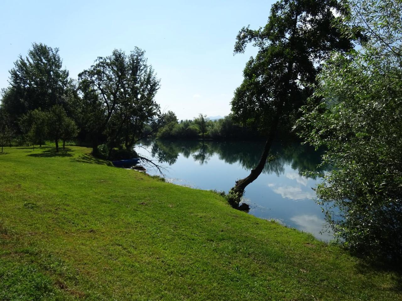 Apartment Una Laguna Bihac Exterior photo